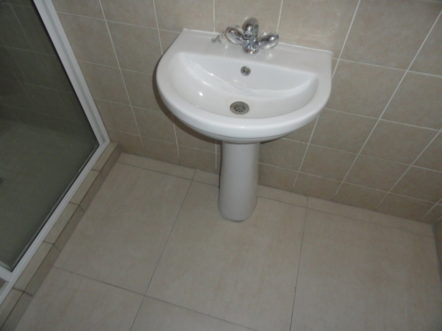 To Let 1 Bedroom Property for Rent in Die Bult North West